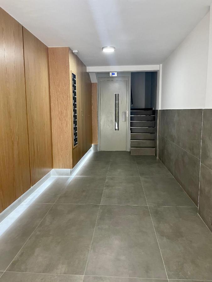 Home Las Burgas D&C โอว์เรนเซ ภายนอก รูปภาพ